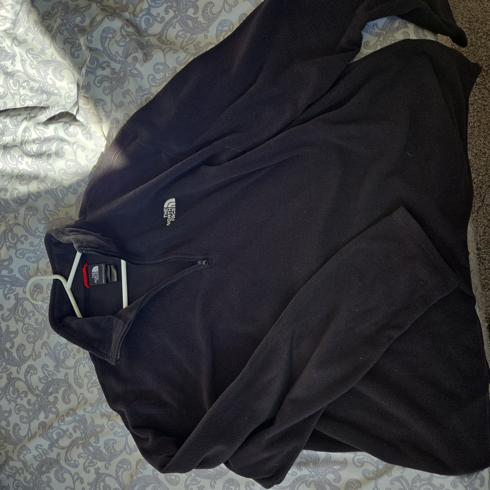 Black North face lightweight fleece xl